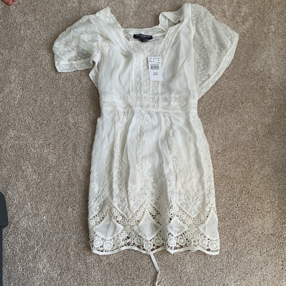 A Pea In The Pod Maternity Top
